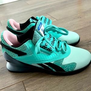 Women’s weightlifting shoes